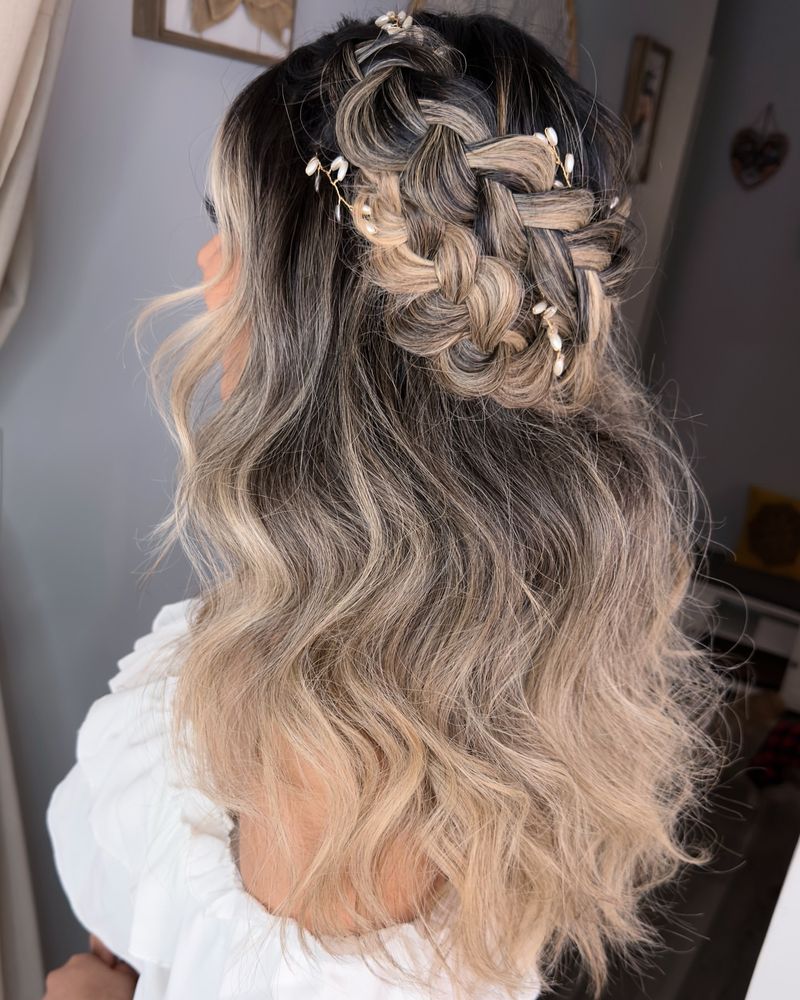 Half-Up Half-Down Curls
