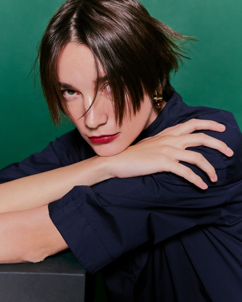 Sleek Androgynous Cut