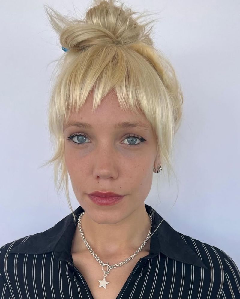 16. Tiny Top Knot