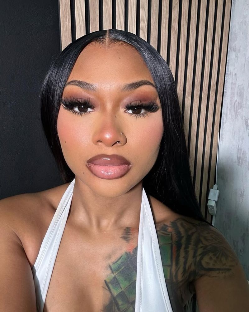 6. Flat Middle Part