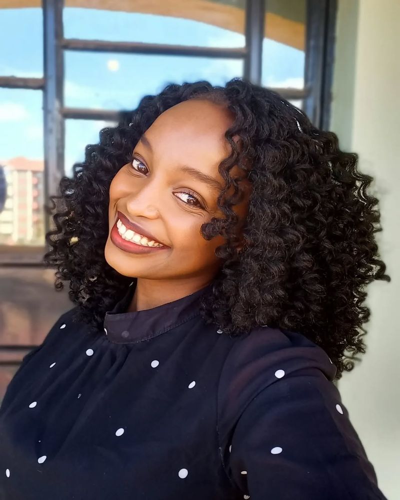 Chic Bantu Knot Outs