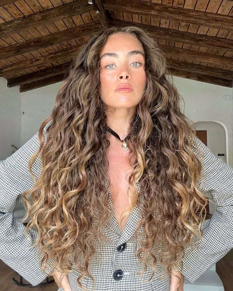 Skip: Ultra-Long Locks