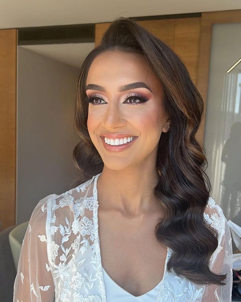 Vintage-Inspired Curls